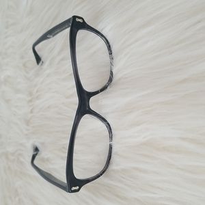 Black eyeglass frames